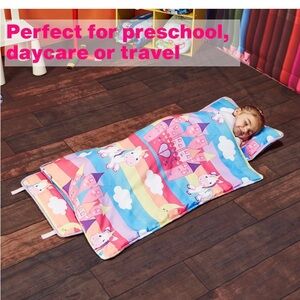 Kids nap mat with removable pillow ￼